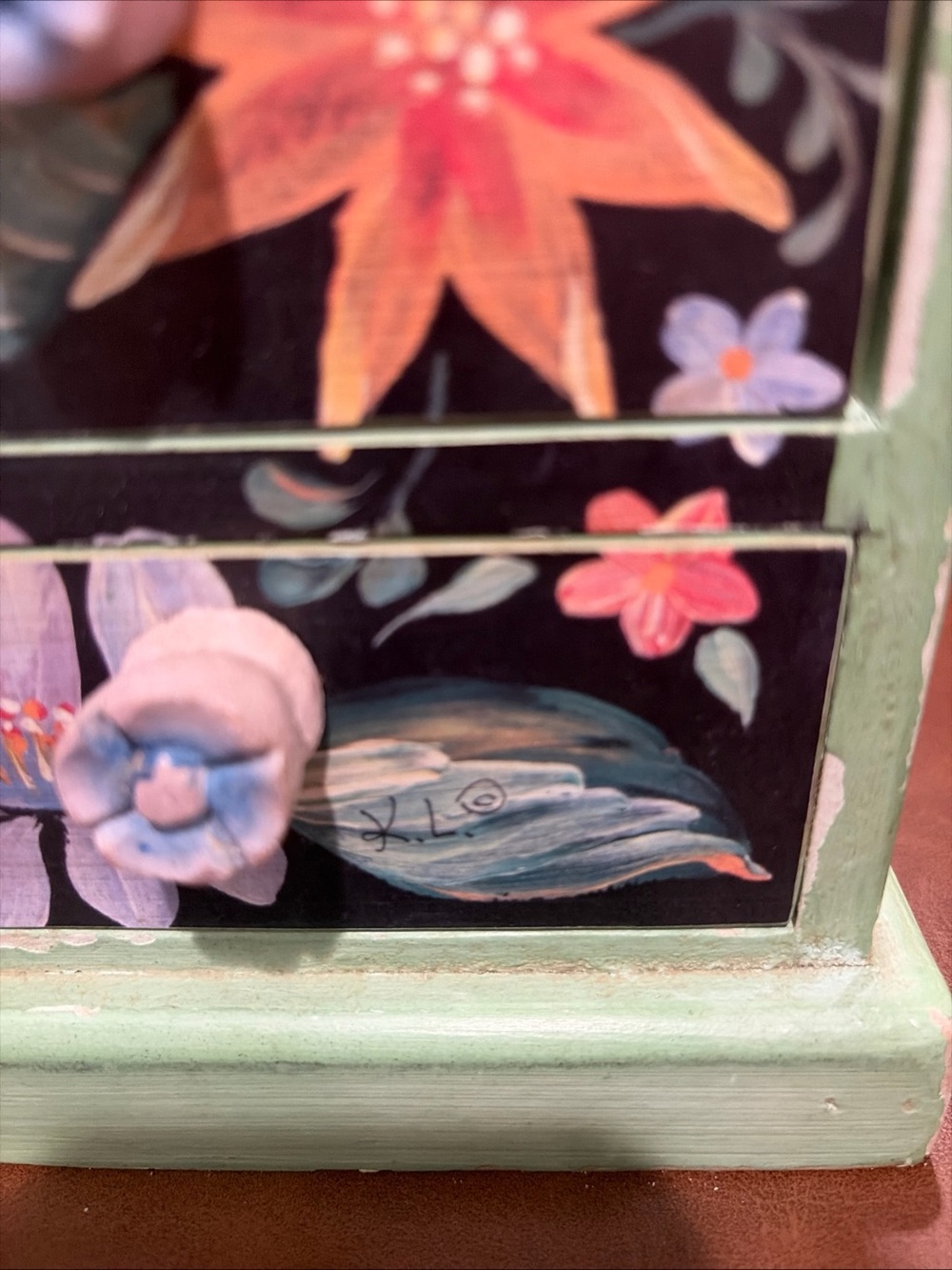 Vintage Floral Wooden 3 Drawer Jewelry Box Cottage Hand Painted  Boho signed - Picture 14 of 16